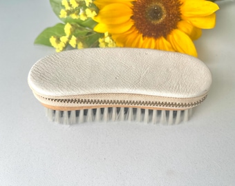 Vintage Leather Sewing Kit : Manicure Set, Clothes Brush - 1960s Mending