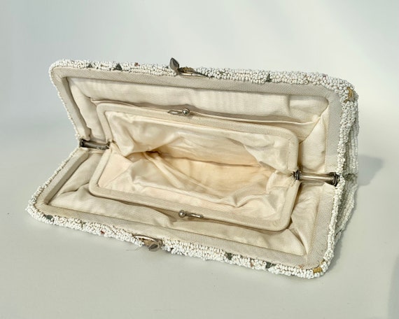 Vintage white beaded evening clutch purse, with e… - image 3