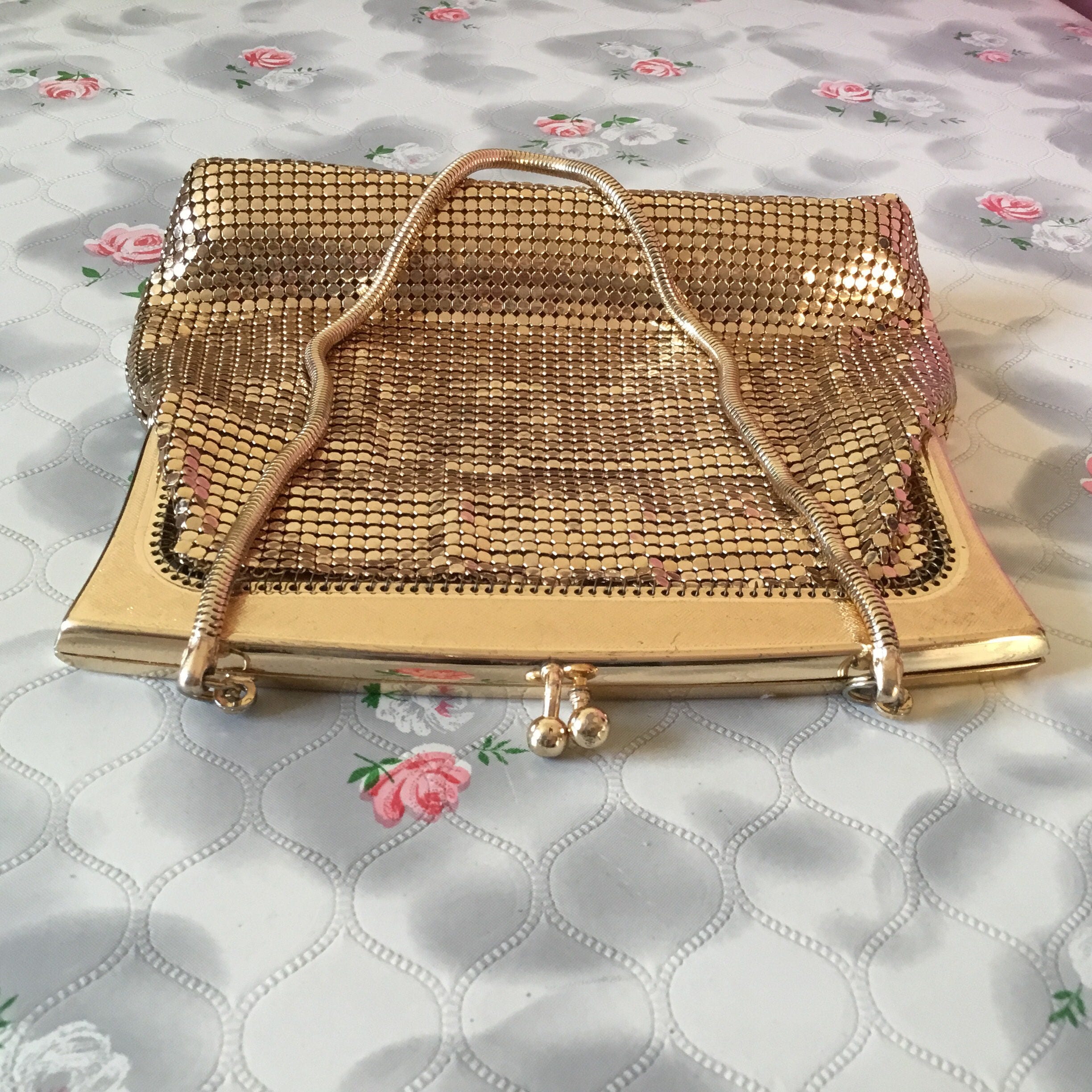 glo mesh purse