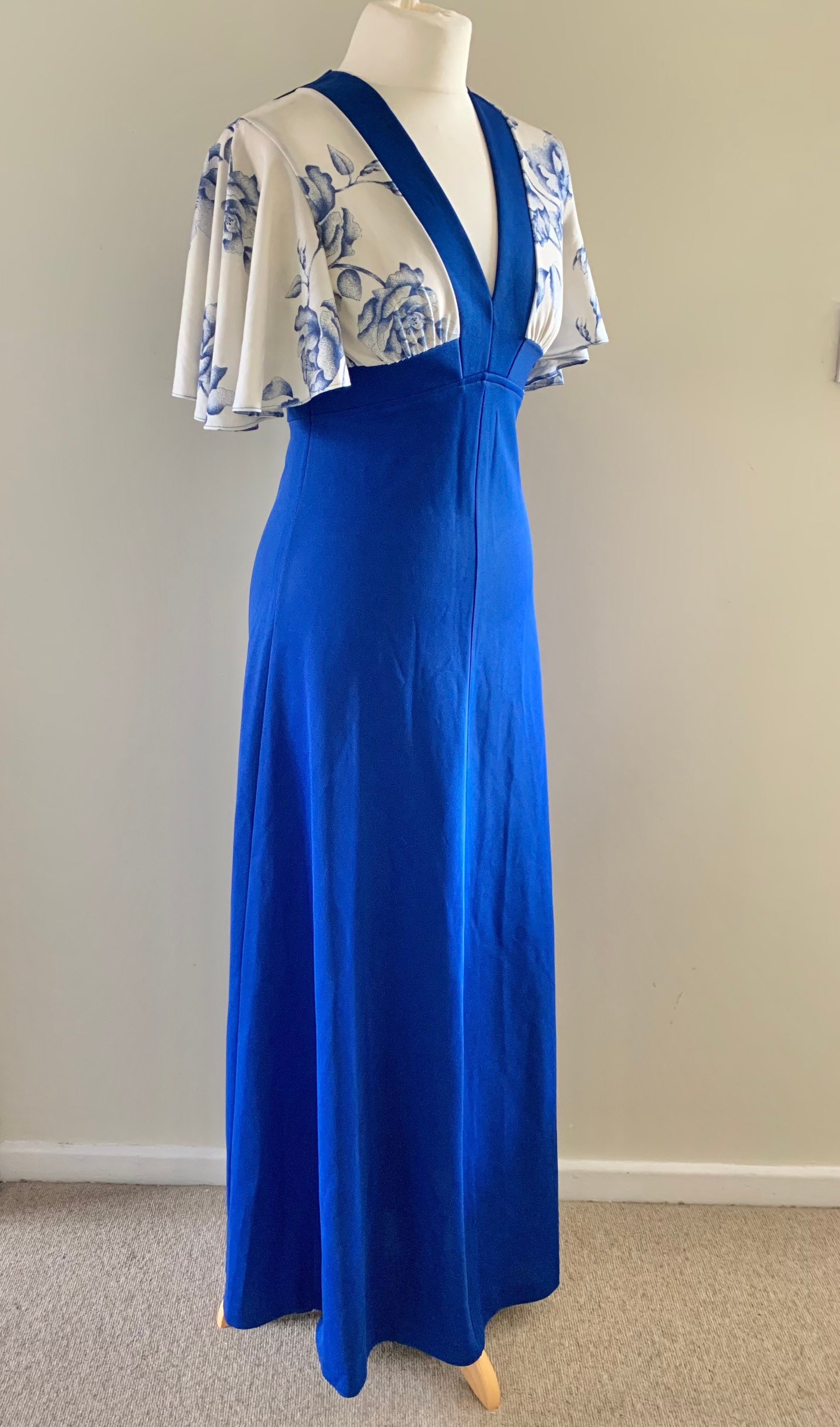 Vintage crimplene blue and white maxi dress c 1960s or 1970s, long ...