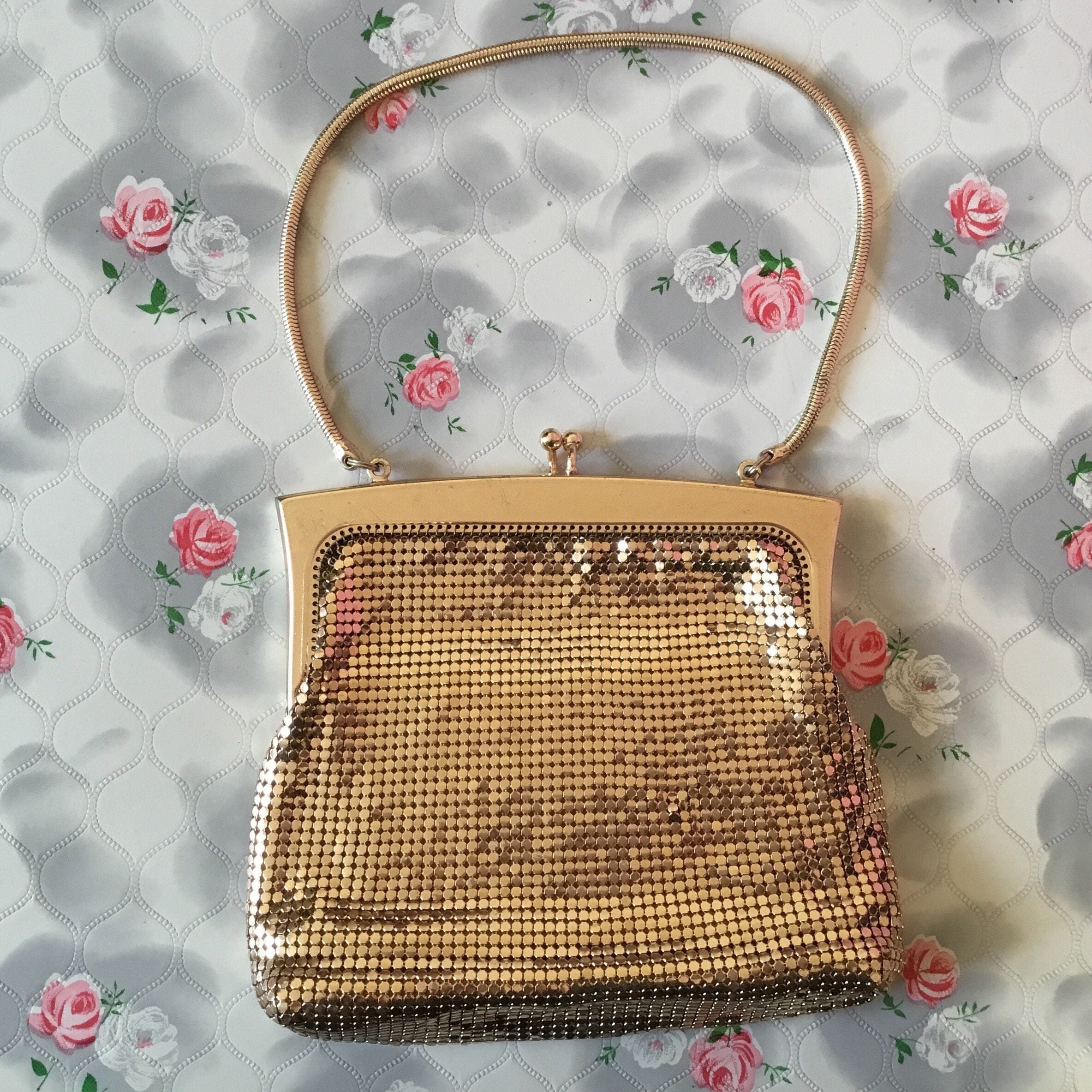 glo mesh purse