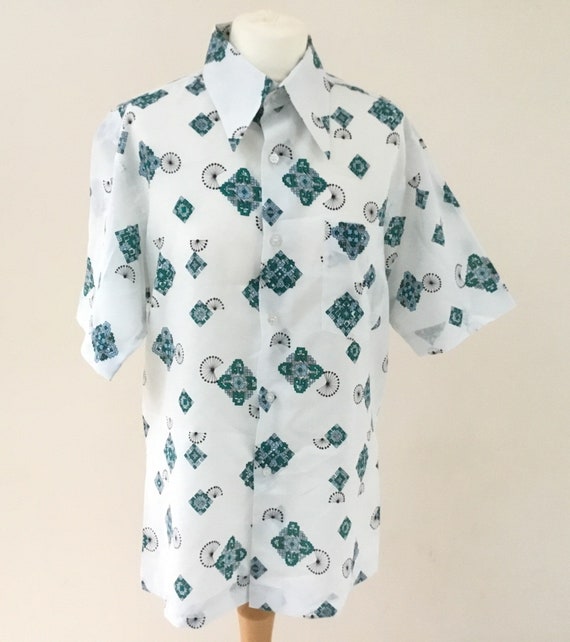 Men’s vintage short sleeved summer shirt, made in