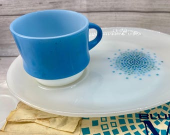 Vintage Anchor Hocking Fire King Blue Mosaic 8 Piece Snack Set