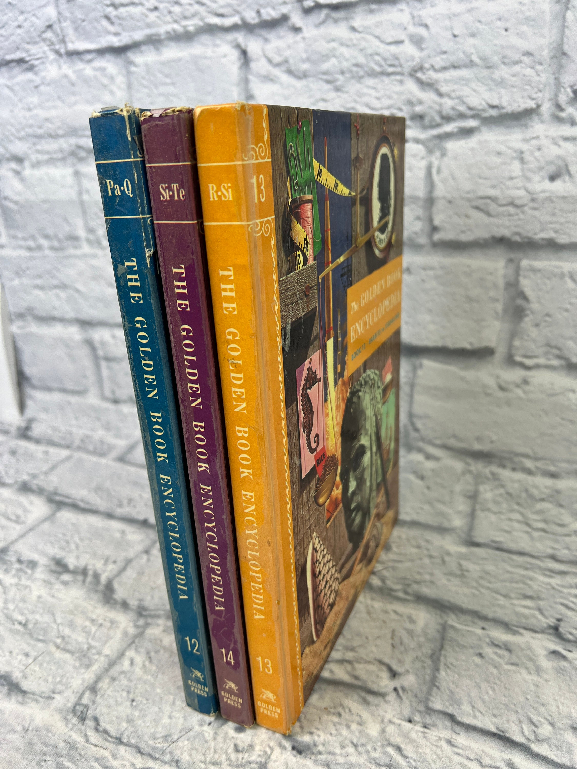 5349. ゴールデンブック クラシック コレクション 洋書 Vintage 1959 Golden Book Encyclopedia - Choose One - Etsy