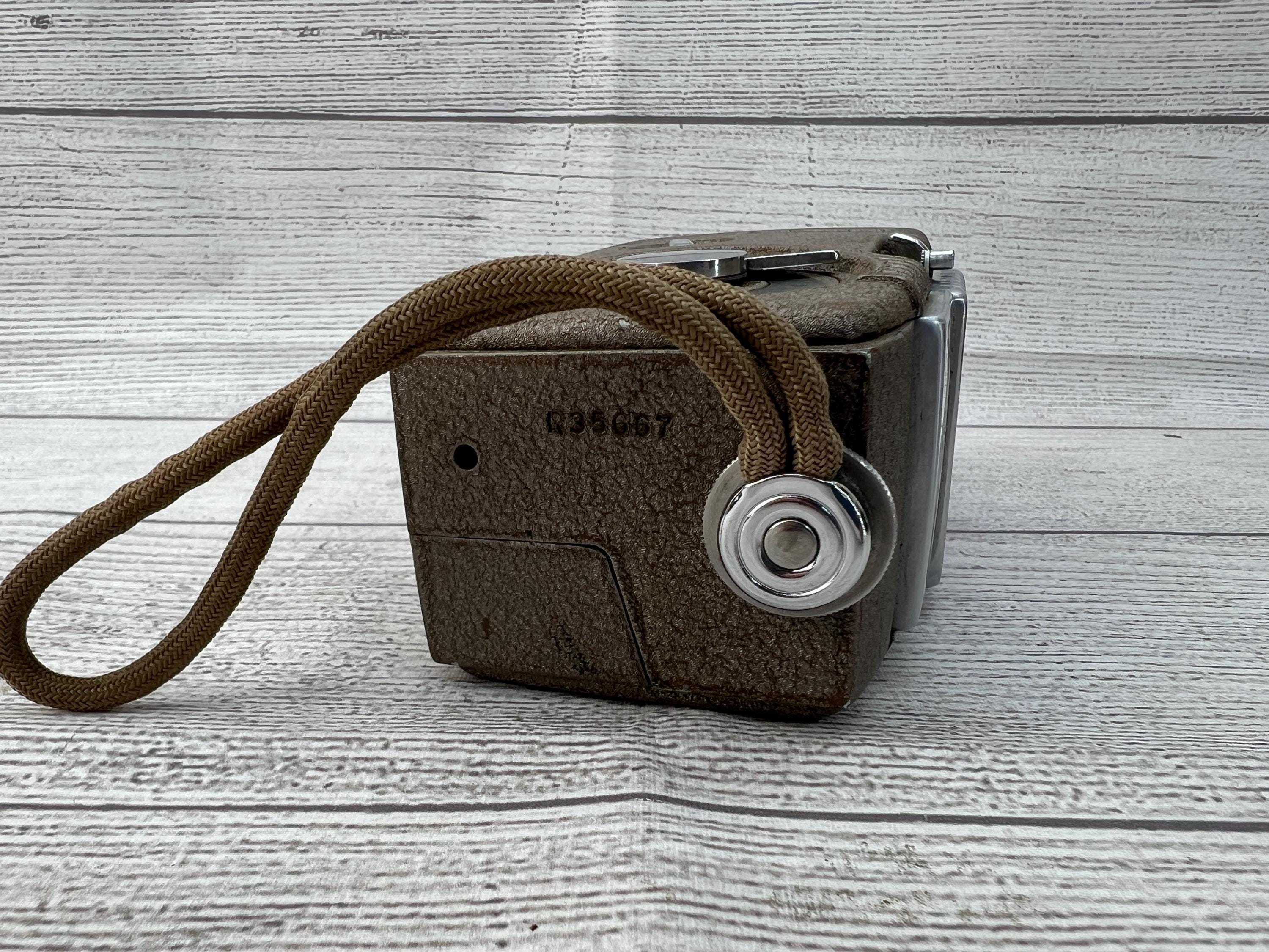 Vintage 1950s Revere Eight Model 55 Movie Camera - Etsy
