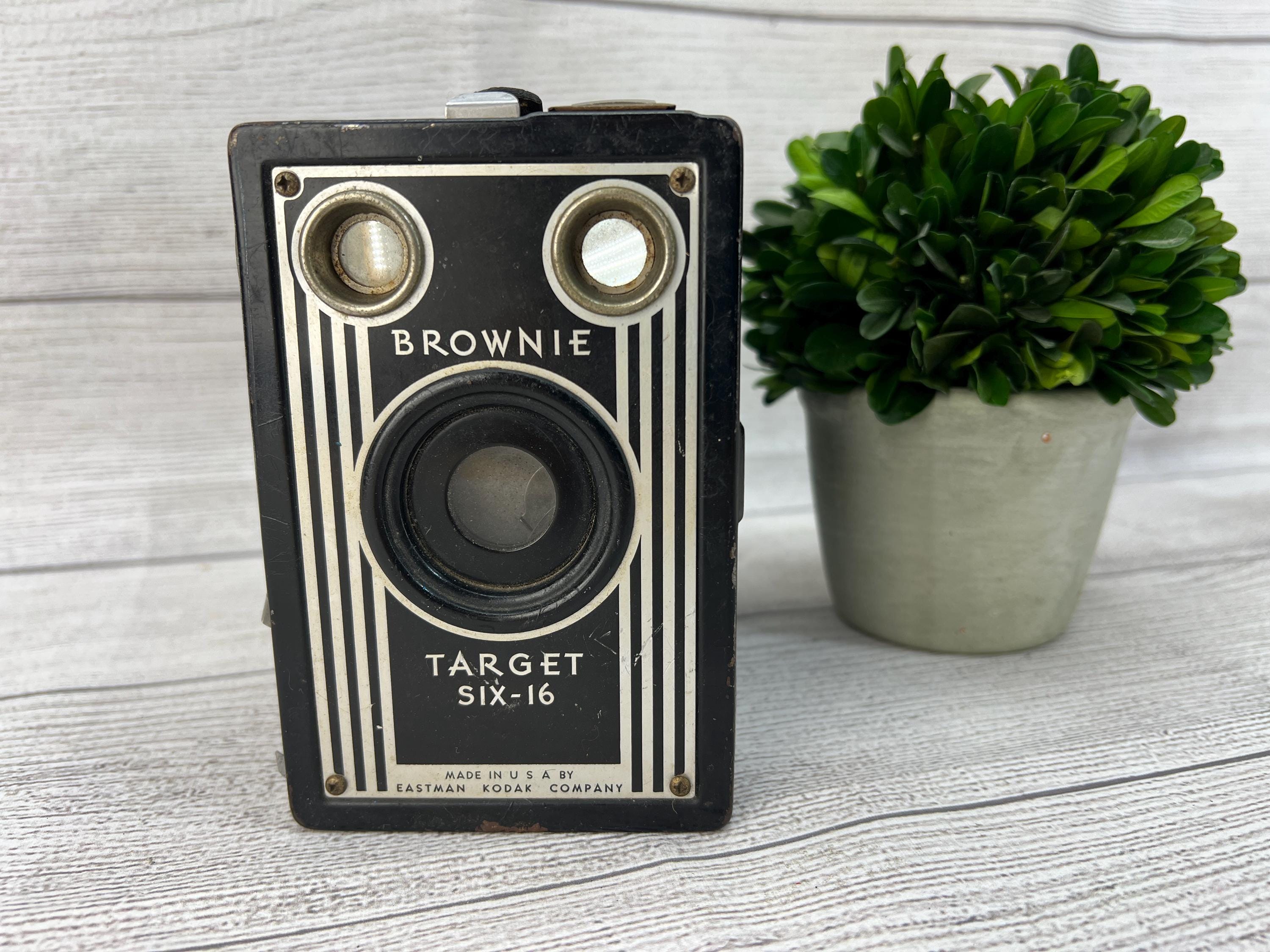 Brownie Target SIX16 カメラ Vintage 1940s-1950s Kodak Brownie Target Six-16 Camera - Etsy
