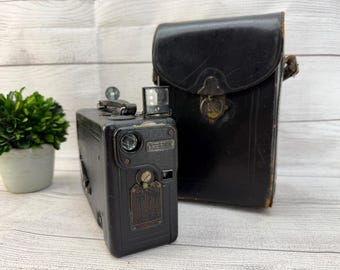 Antique 1920s Cine-Kodak Model B 16mm Movie Camera