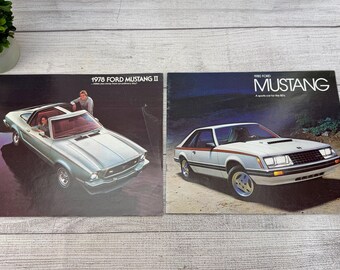Dos folletos de concesionario del Ford Mustang de 1978 y 1980.