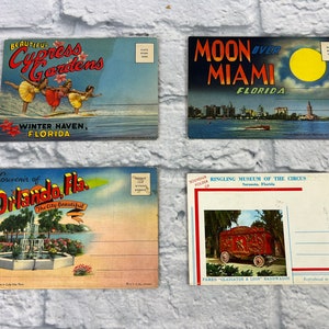 Vintage Florida Souvenir Postcard Folders - Choice of One (1)