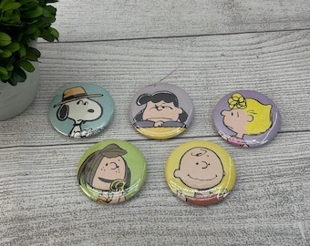 Handmade Set of 5 Peanuts Characters Pinback Buttons - Charlie Brown, Snoopy
