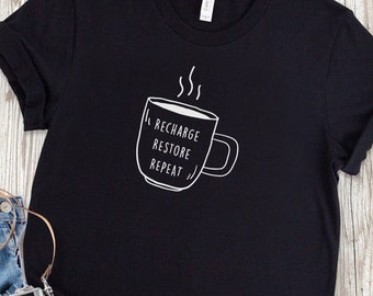 Kaffetröja, Inspirerande tröja, Bra vibbar-tröja, Presentidéer-tröja, Rolig tröja, Bella + Canvas Unisex Jersey Kortärmad T-shirt