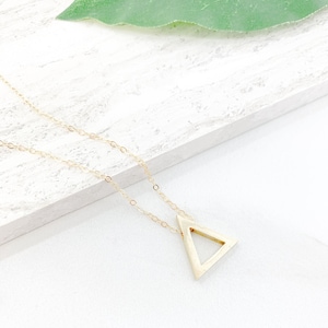Collar Triángulo Dorado, Collar Delta, Cadena Ajustable, Letra Griega