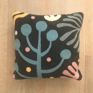 Modern Floral Pillow Downloadable Digital Punch Needle Pattern