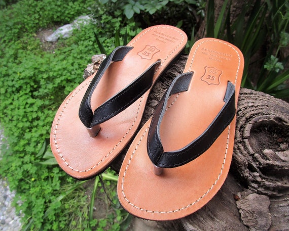 soft leather flip flops