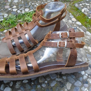 Sandales spartiates, Sandales en cuir grecques pour hommes, Sandales classiques faites main, Sandales en cuir véritable, Chaussures d'été à brides multiples image 4