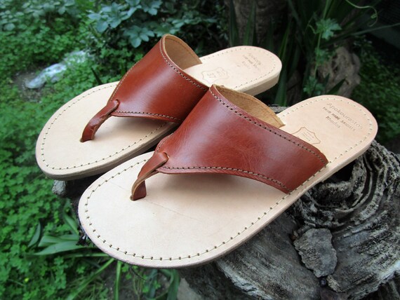 soft leather flip flops