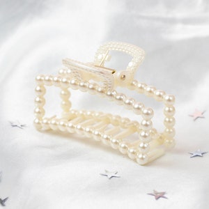 1Pcs Pearl Hair Clips Hair Claw Clips for Thick Thin Hair Marble Brown Big  Pearl Design Hair Clamp Clips Styling Exquisite Acrylic No Crease Jaw Clips