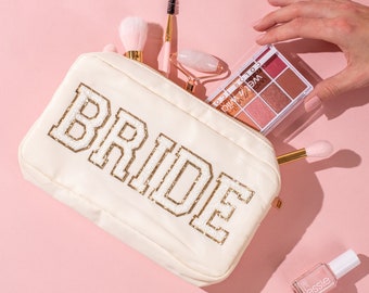 Borsa per il trucco della sposa, Borsa per il trucco in nylon della sposa. Borsa per il lavaggio della sposa. Borsa per il trucco della sposa in nylon, borsa per il lavaggio della sposa con patch in ciniglia, borsa per cosmetici per la sposa