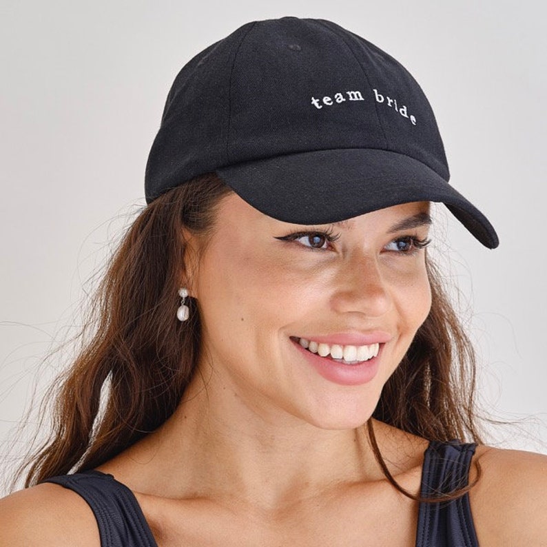 Casquette de base-ball mariée blanche avec broderie noire Casquette de mariée pour votre enterrement de vie de jeune fille ou votre lune de miel image 6