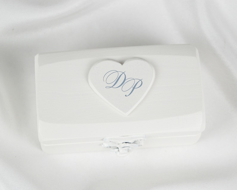 Witte Ring Doos, Gepersonaliseerde Ring Doos, Ring Drager Doos, Witte Bruiloft Ring Doos, Ceremonie Ringendoos afbeelding 4