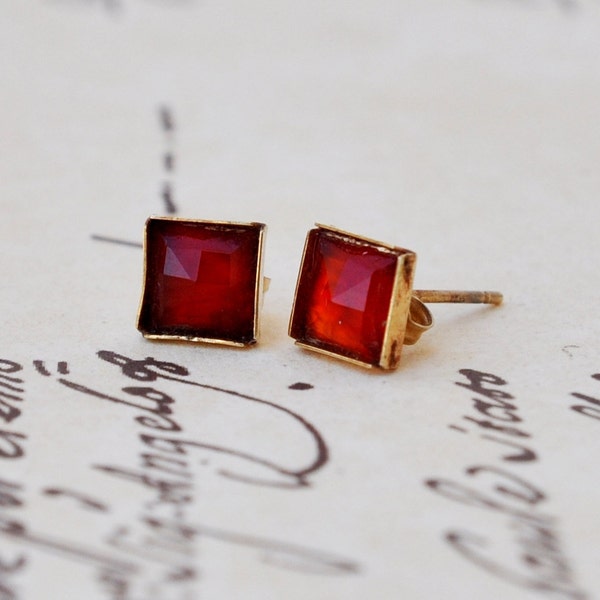14K Gold Stud Earrings , Carnelian Earrings , Everyday Use , Special , Designed Jewelry , Shipping World Wide
