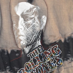 Camiseta vintage de los Rolling Stones con tatuaje &quot;You&quot; y estampado tie-dye rasgado, modelo Raindrop de 1981, talla S/XS.*