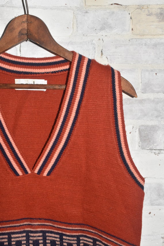 Vintage Garland Wool V Neck 1970’s Short Sleeve Fa