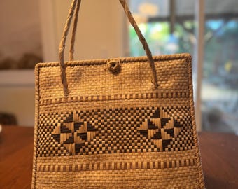 Vintage woven wicker rattan summer tote bag purse carry all