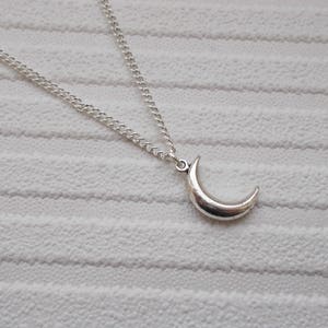 moon necklace silver necklace with charm simple everyday jewellery gift for women minimalist jewellery image 2