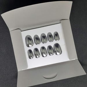 Silver Chrome | Hand Painted False Nails | Press on Nails | Custom Made to Order | Gel