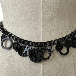 DKNY vintage Subway Token Logo Black Metal Chain Charm Belt 42\