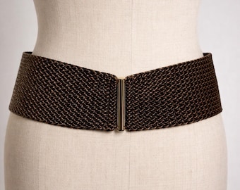 Cinturón vintage de cuero tejido muy ancho con hebilla marrón y dorada para mujer