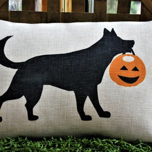 German Shepherd Halloween Pillow: Linen Fall Dog Decor