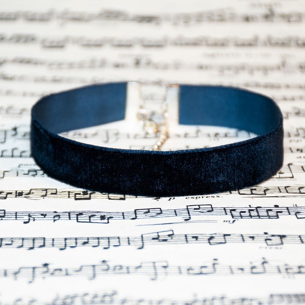 Navy Blue Velvet Choker, Vintage Style Blue Velvet Necklace Choker