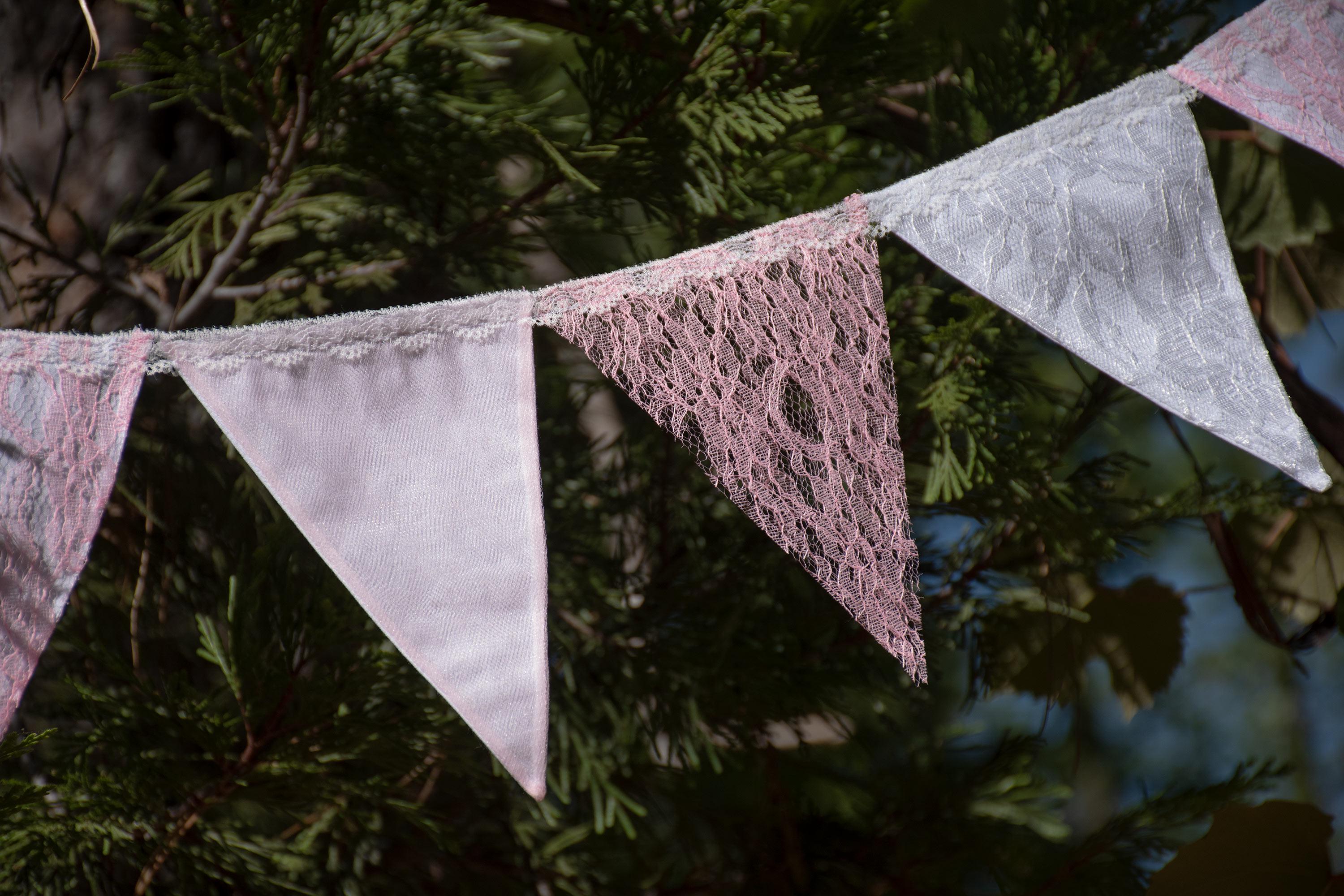 12 Triangle Pink and White Lace Flags Bunting Banner Wedding Garland ...
