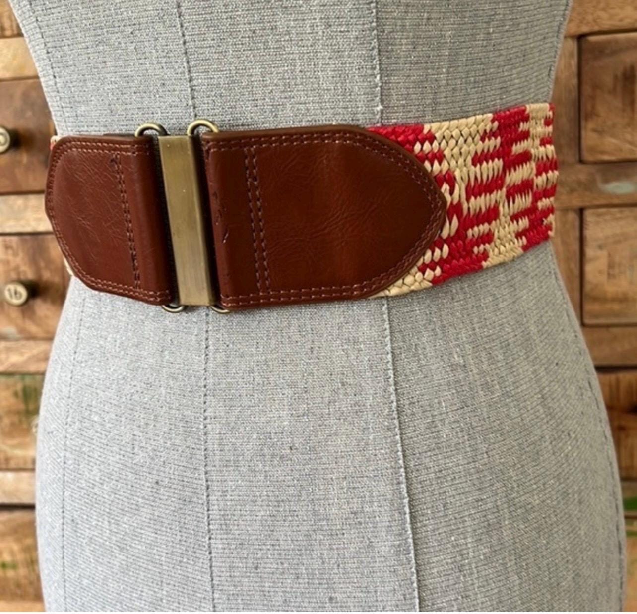 BCBGMaxAzria Braided Stretch Waist Belt -XS BCBGMaxazria Braided Gold Chain Stone Stretch Waist... | Depop main image 3