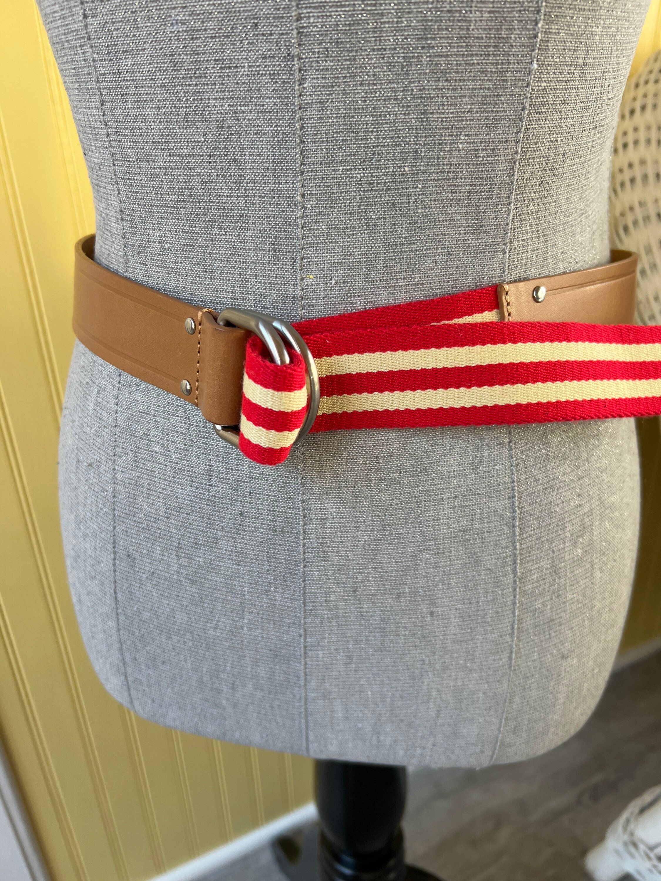 Vintage Talbots Light Brown Leather Belt With Red White  display picture 1