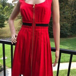 Guess LA true red sleeveless pleated front zippered dress