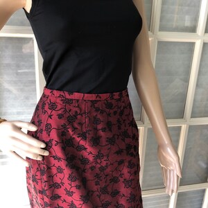 Vintage Ann Taylor silk red/Black and brighter floral mini skirt image 3