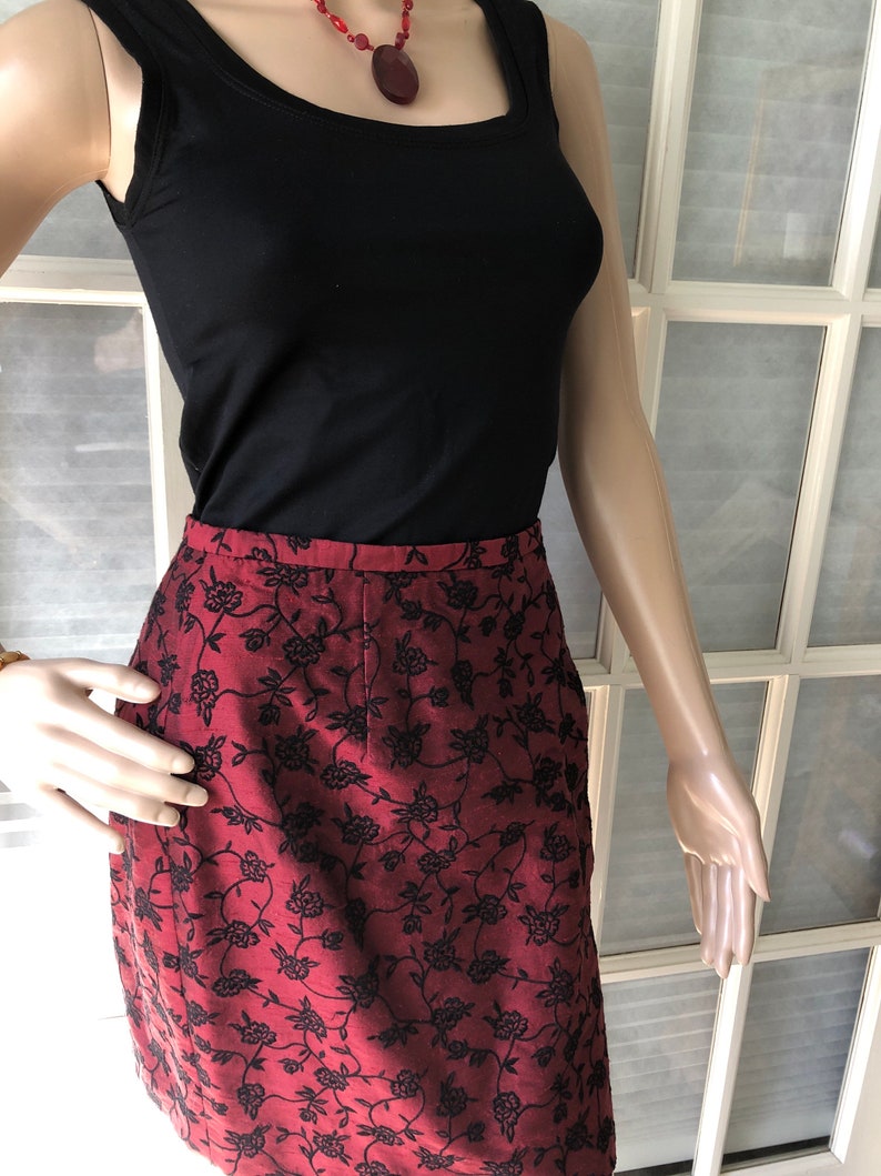 Vintage Ann Taylor silk red/Black and brighter floral mini skirt image 3