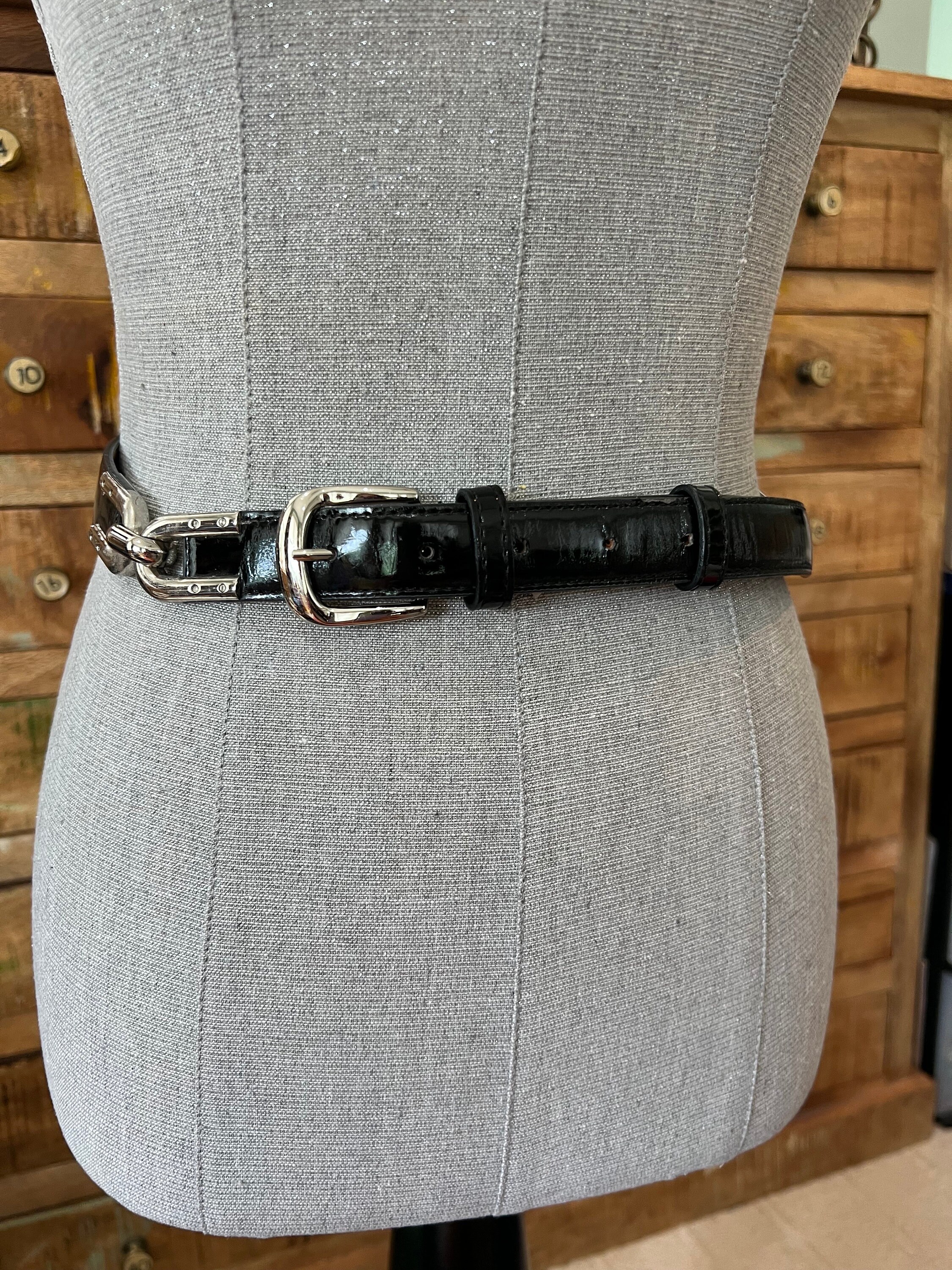 Ann Taylor Black Patent Leather Silver Link Equestrian Belt  display picture 3