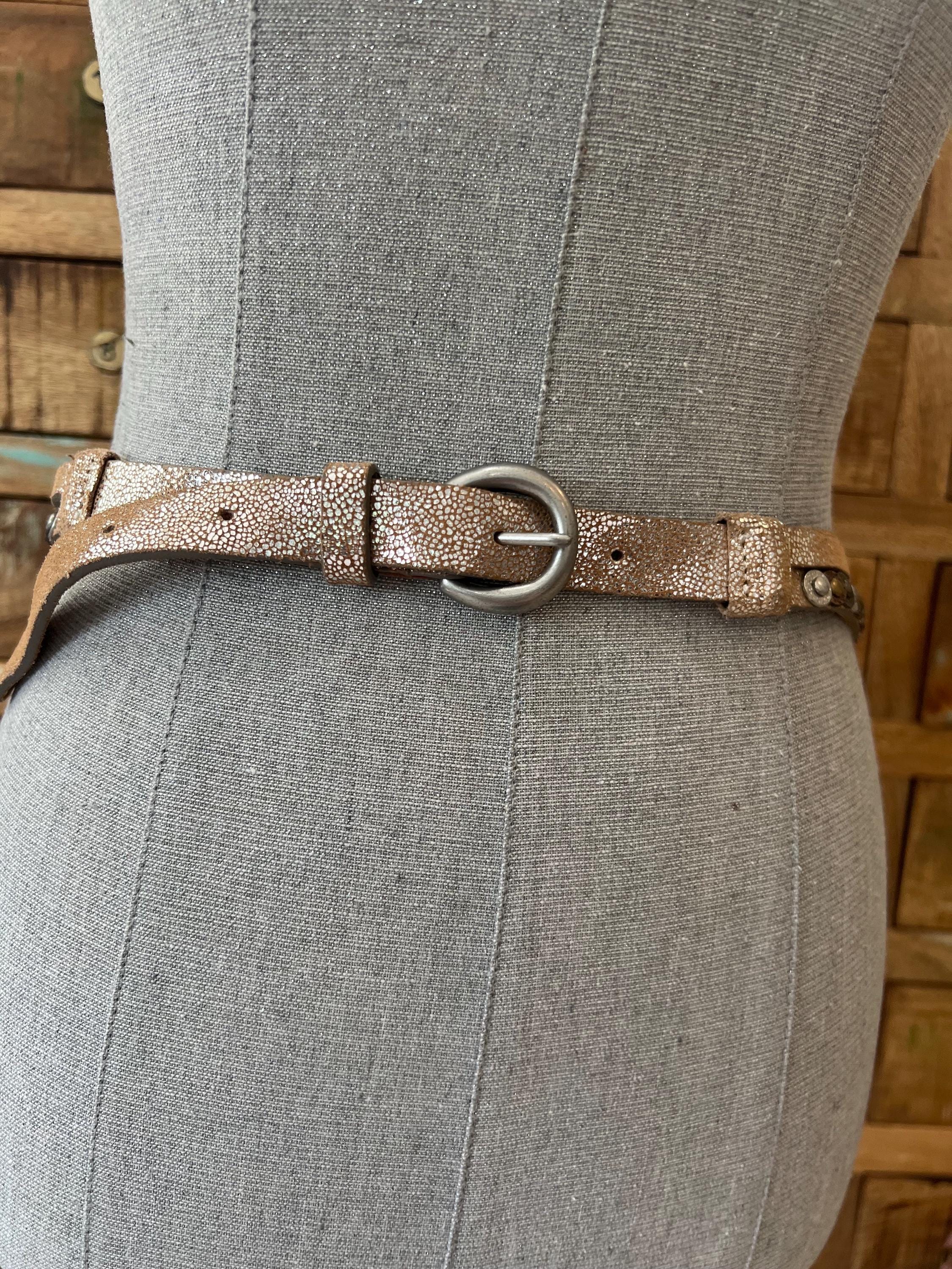 Vintage Studded Silver Metallic Leather Belt - Etsy Israel display picture 2
