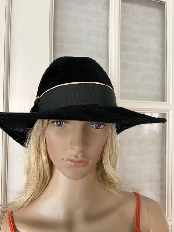 Vintage Betmar New York, Black Wool Hat With Grosgrain  display picture 1