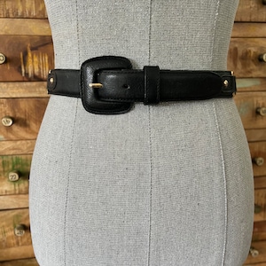 Vintage black leather look waist belt with gold link hardware