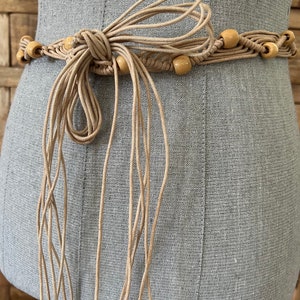 Straw macramé belt with wooden beads