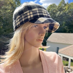 Vintage Giovanni Jo Florence New York Black/ivory plaid Newsboy cap