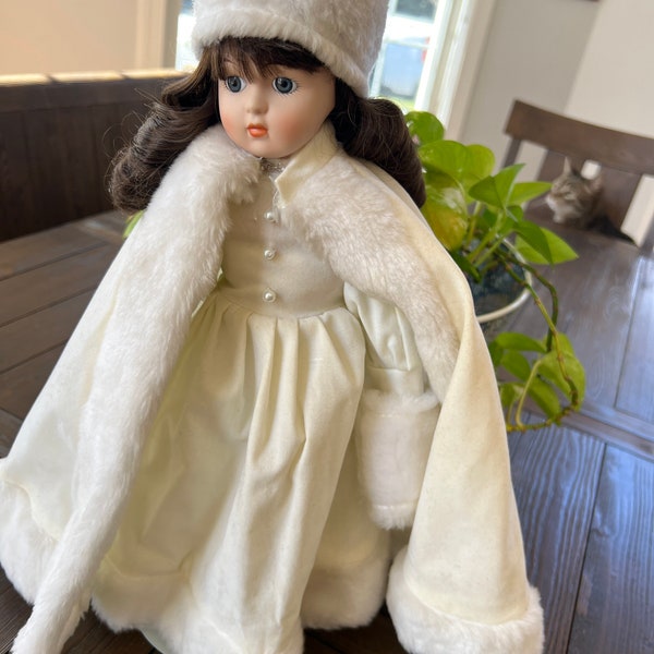 House of Lloyd Christmas Around the World Dolls - Etsy