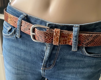 VINTAGE Lucienne & Depose 80s textured reptile skin pattern Belt Vintage Lucienne Reptile Belt // Made in France - Etsy main image 4