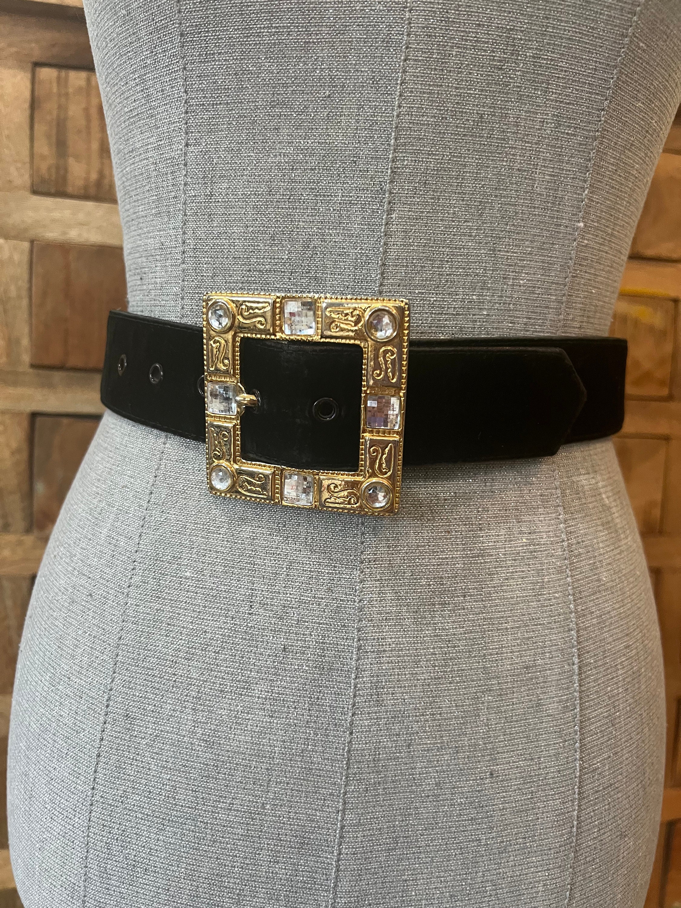 New Vtg The Ritz Womens Small Black Leather Wide Belt 28\