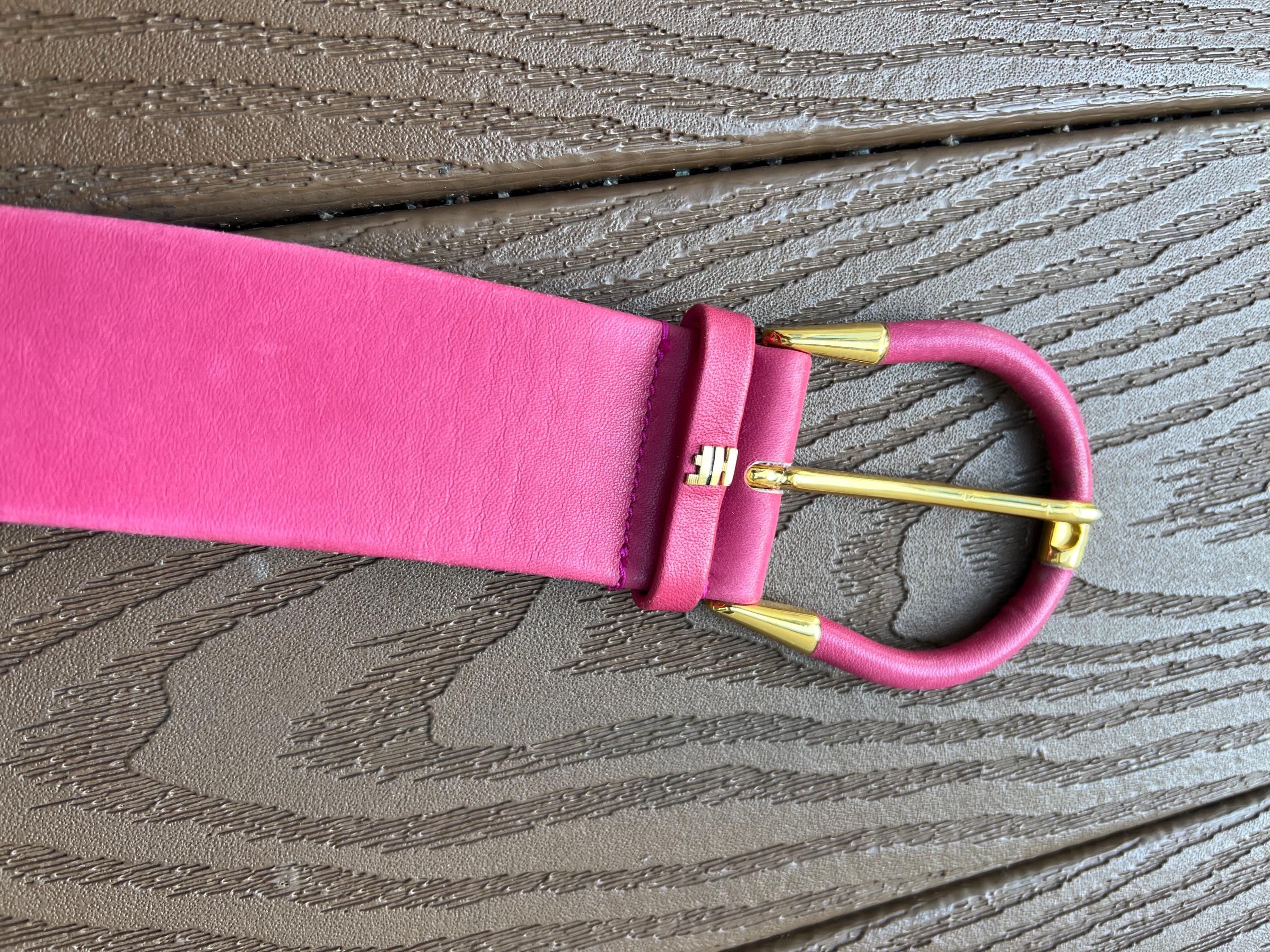 VINTAGE Humberto Fiacco Belt with Gold Hardware Rare Vintage Made in Spain Humberto Fiacco Pm me... | Depop main image 3